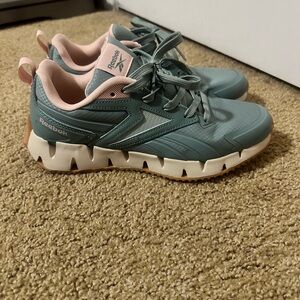 Reebok Women's Teal and Peach Sneakers